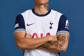 AYX-凯恩新星出色发挥表现突出，切尔西前途光明！全场沸腾不已(友谊第一凯恩第二比赛第三阿森纳第四)