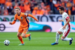 AYX- 莱万为何要加盟巴萨 