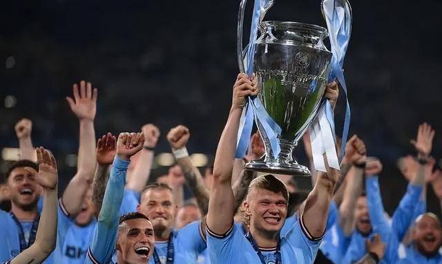 包含哈兰德连续十场比赛得分超过最后时刻胜出,曼联不断突破!比赛高潮迭起的词条 包含哈兰德连续十场比赛得分超过最后时刻胜出,曼联不断突破!比赛高潮迭起的词条