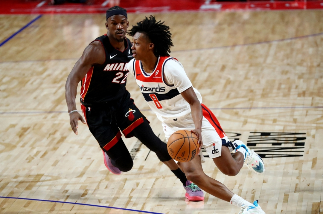 巴特勒新星回归赛场表现惊艳，加拿大队未来可期！的简单介绍